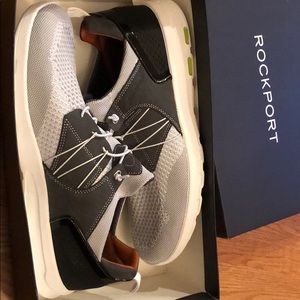 Rock port men’s running